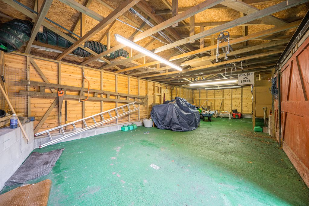 Garage / Workshop- click for photo gallery